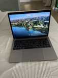 Macbook Pro 2,3 GHz, Dual Core Intel i5, retina, baterie ~20 cicluri