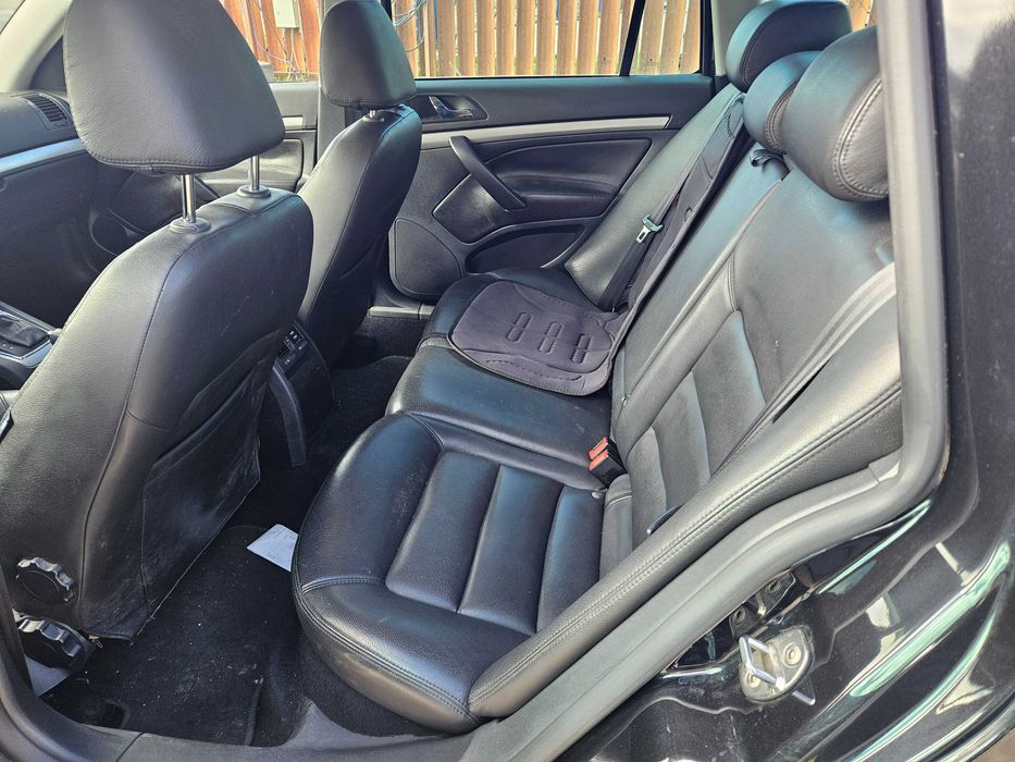 Vand Skoda Octavia,2012,benzina,DSG 7+1 trepte