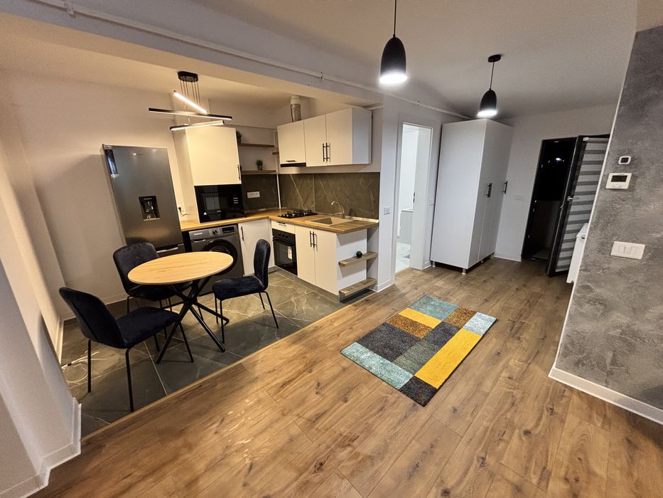 Inchiriez apartament nou in regim hotelier in Craiova