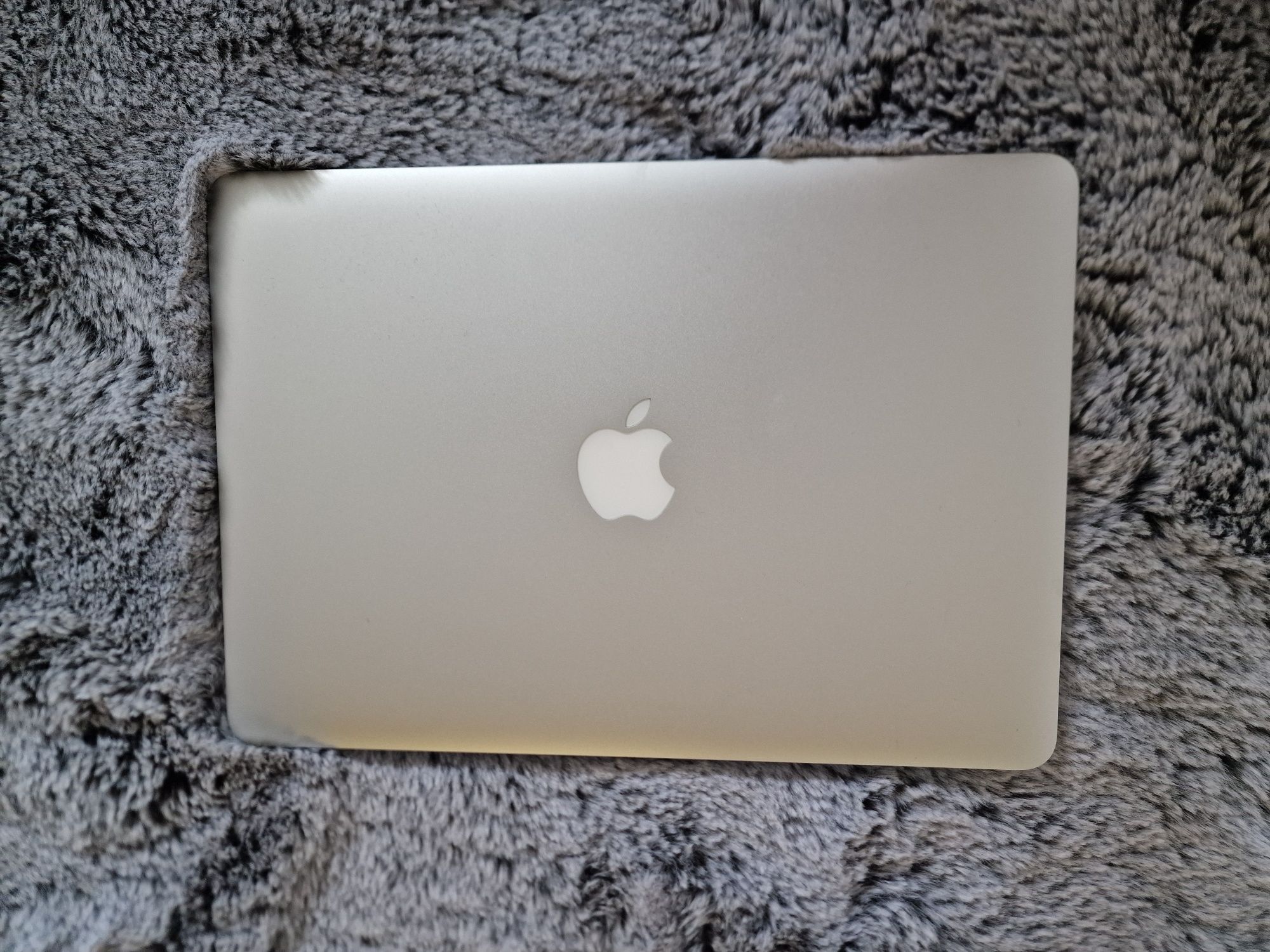 MacBook Air 13inch (Early 2015) RAM 4GB+ чанта