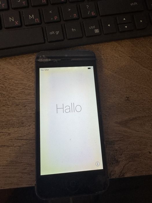 Продавам APPLE iPhone 5 16GB