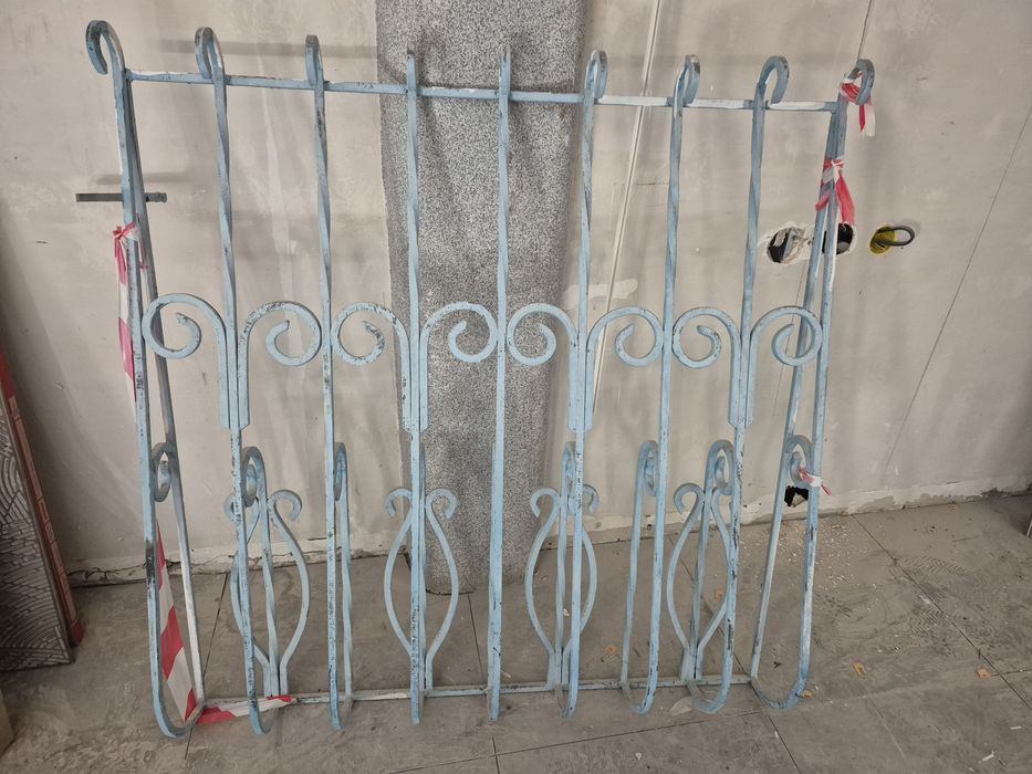 Продам решетку на окно