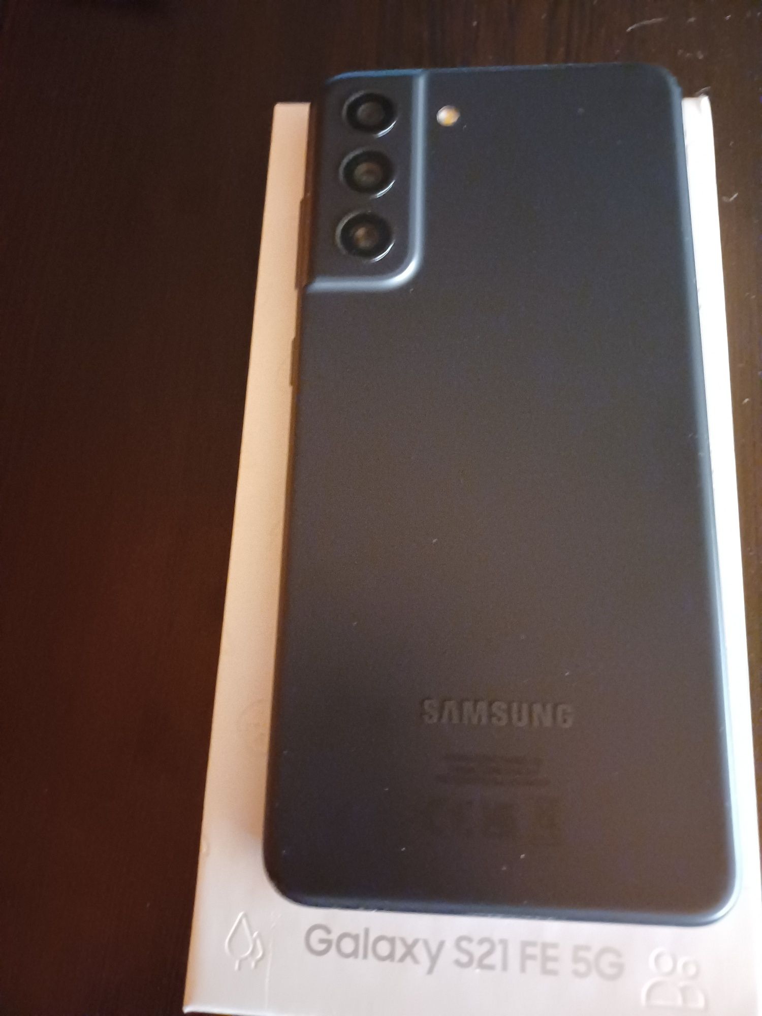 Продава се Samsung S21 FE 5G
