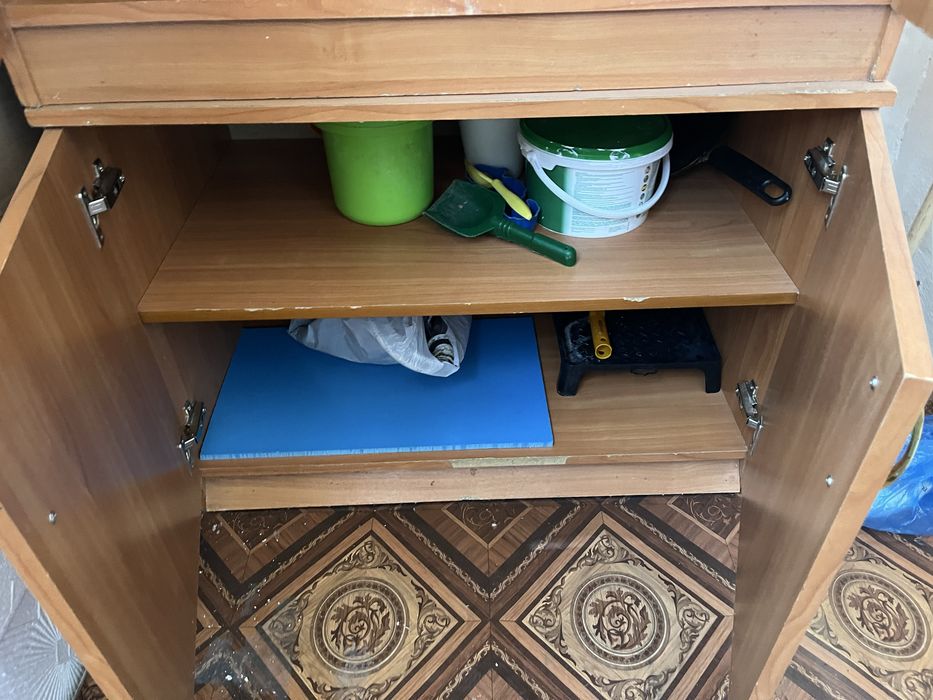 продам шкаф-тумбо 2 шт