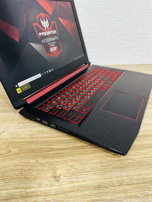 ACER Nitro Core i5-8 Ядерный Фулл ноутбук для Игр и работы с Графикой