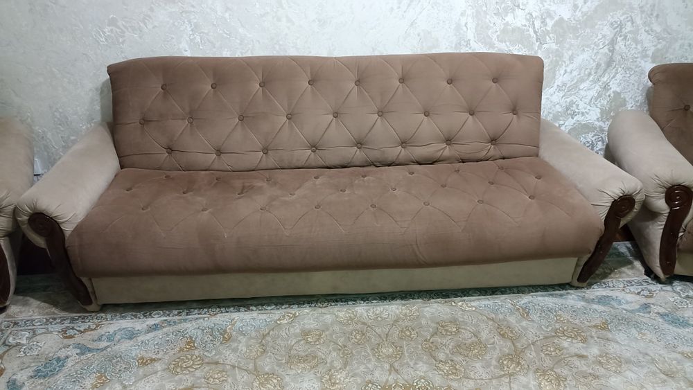 Продаю диван и кресла