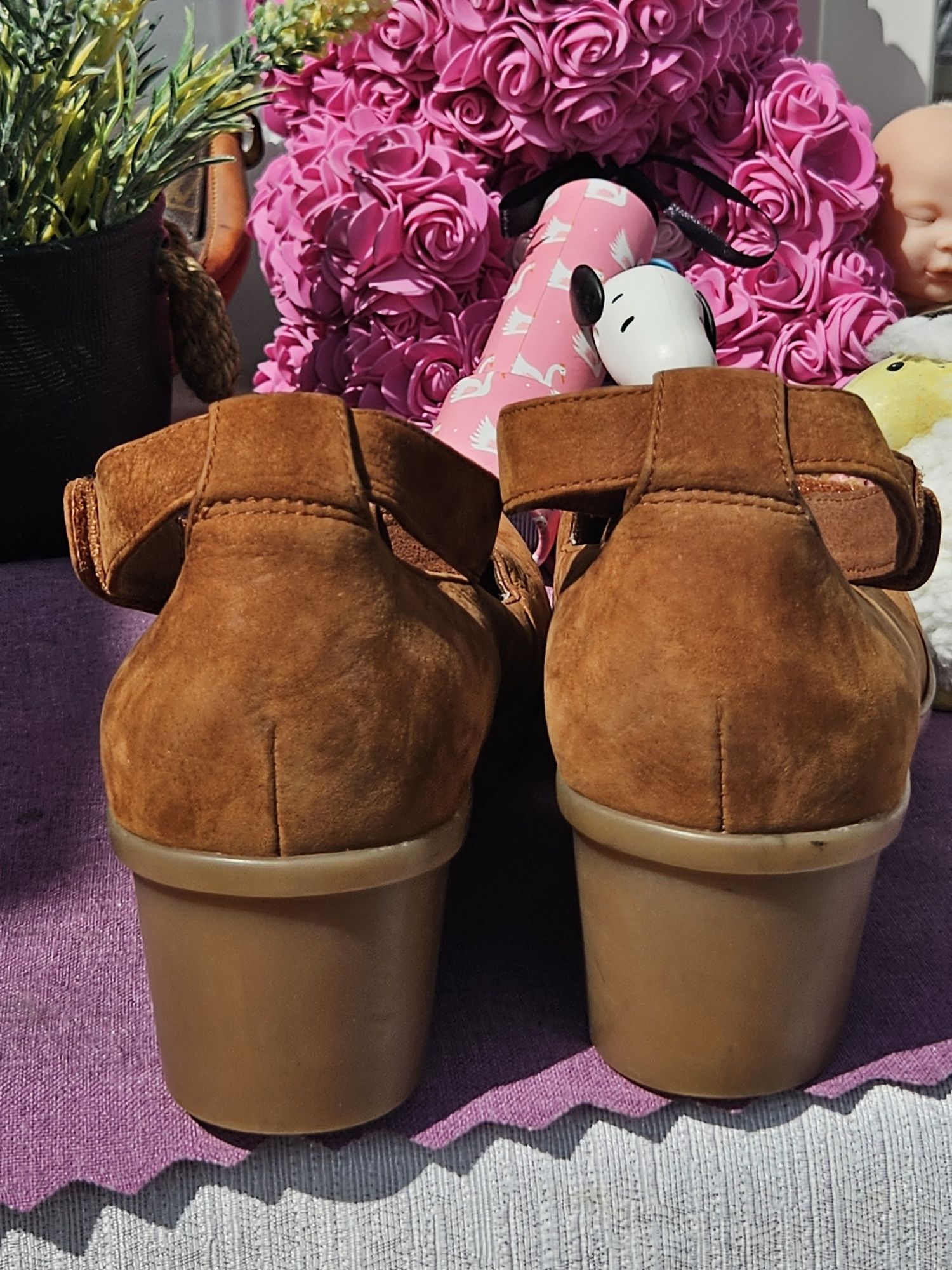Clarks сандали на платформа от кожа