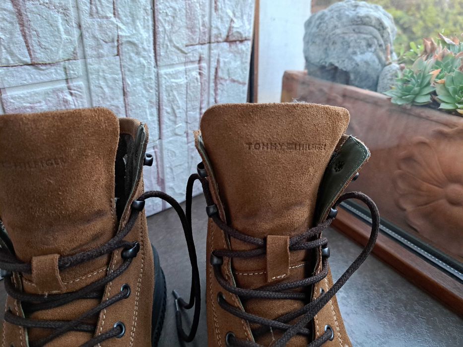 мъжки зимни обувки,боти,кубинки,ном44,Tommy Hilfiger
