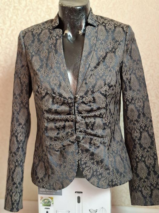 5 бр. маркови сака по 7 лв.