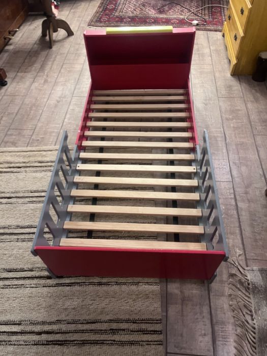 Pat pentru copii camion