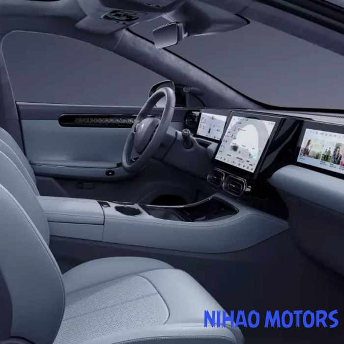 Leapmotor C01 Hybrid — умный гибридный седан нового поколения