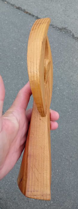 Ангел. Аврска дървоезба.