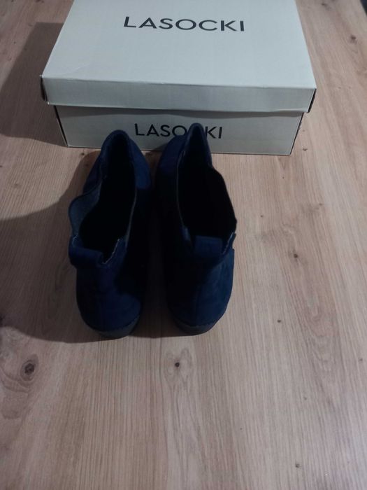 Нови Дамски боти