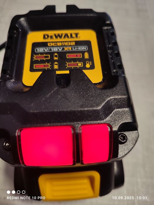 Încărcător și acumulator dewalt 2025