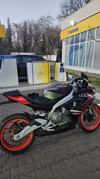 De vânzare Aprilia RS 457 (model 2024 Prismatic Dark)