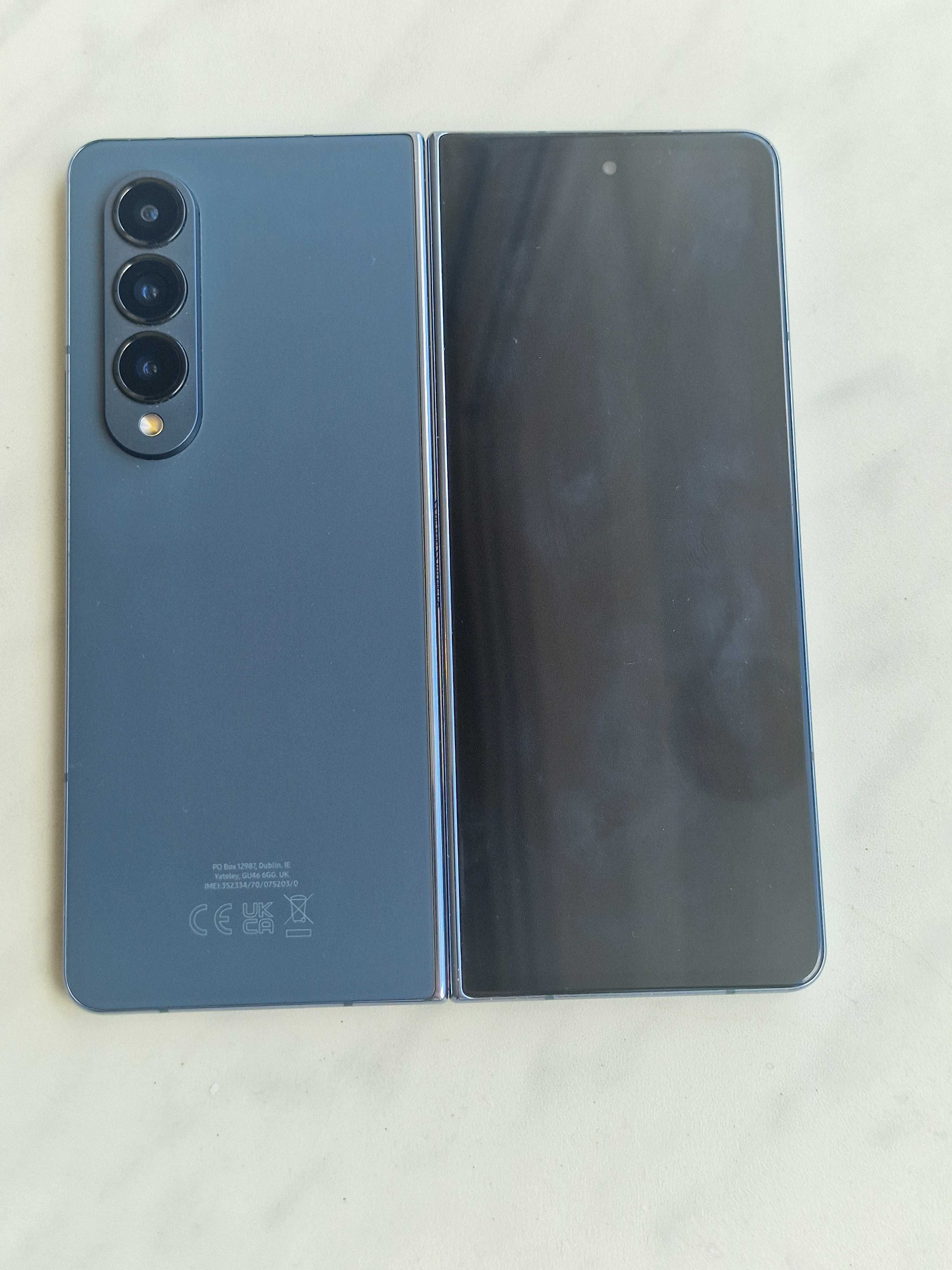 Samsung Fold 4 512 GB и 12GB RAM