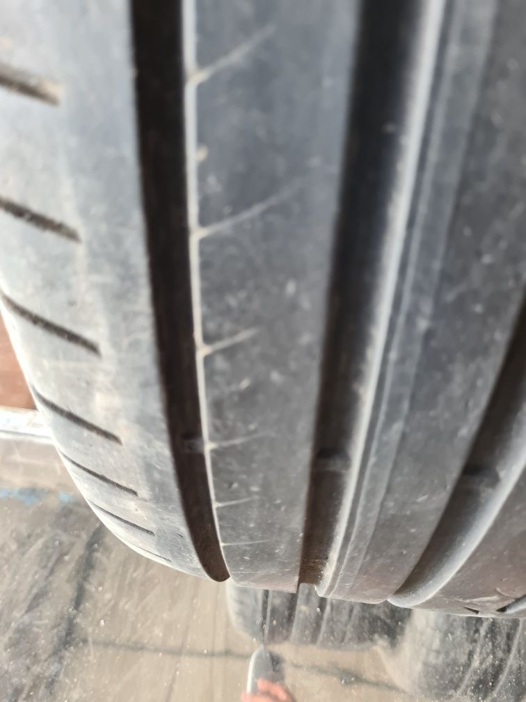 2 бр. летни гуми 225/45/19 Dunlop DOT 3616 5 mm