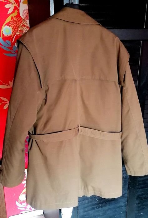 Scurta militară oraș cu blana detașabilă