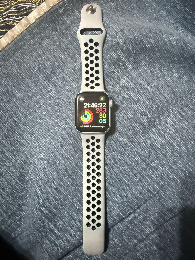 Apple watch series 4