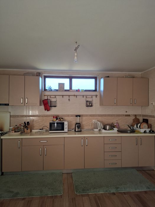 Vand mobila bucatarie mdf ,aragaz,hota,chiuveta,frigider