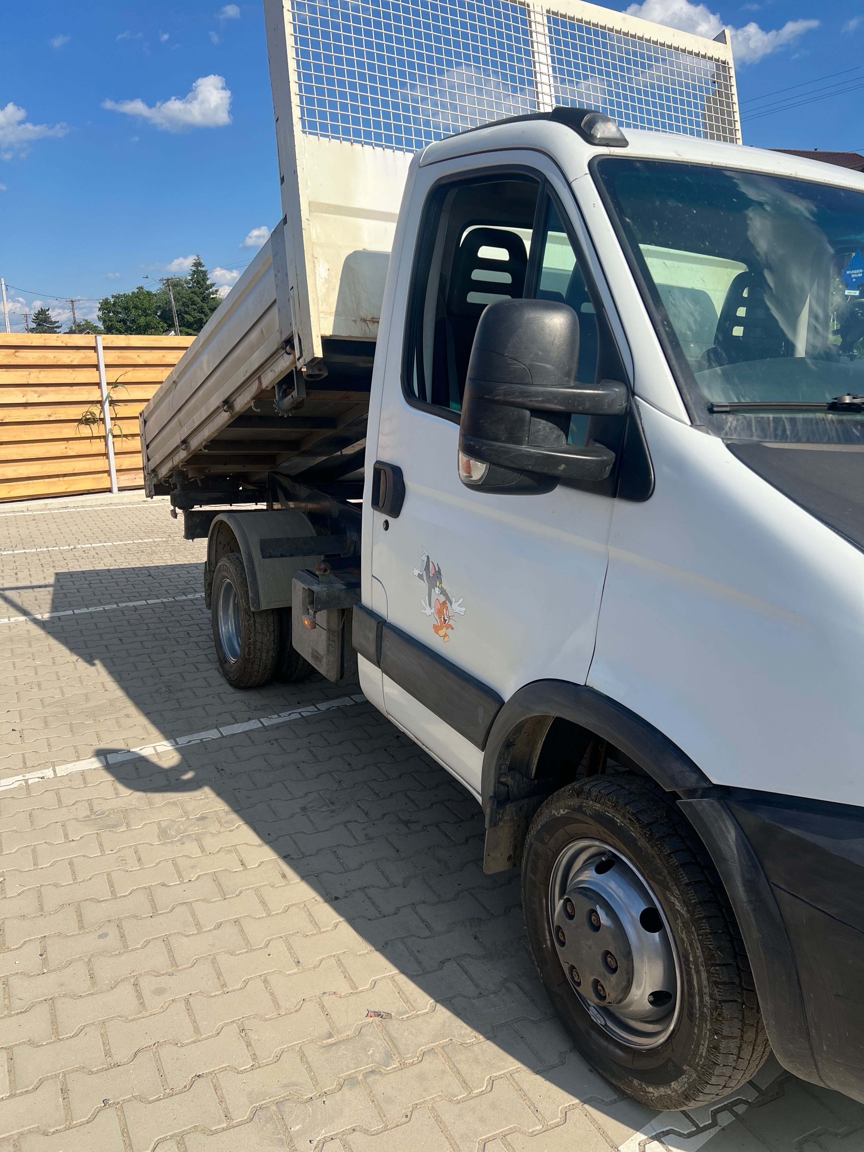 Iveco daily basculantă