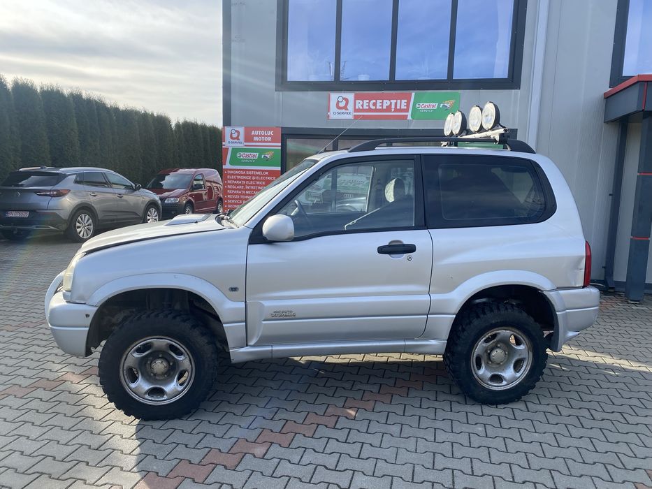 Dezmembrez / piese Suzuki Grand Vitara