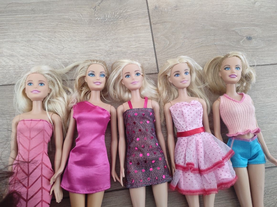 Оригинални кукли Барби