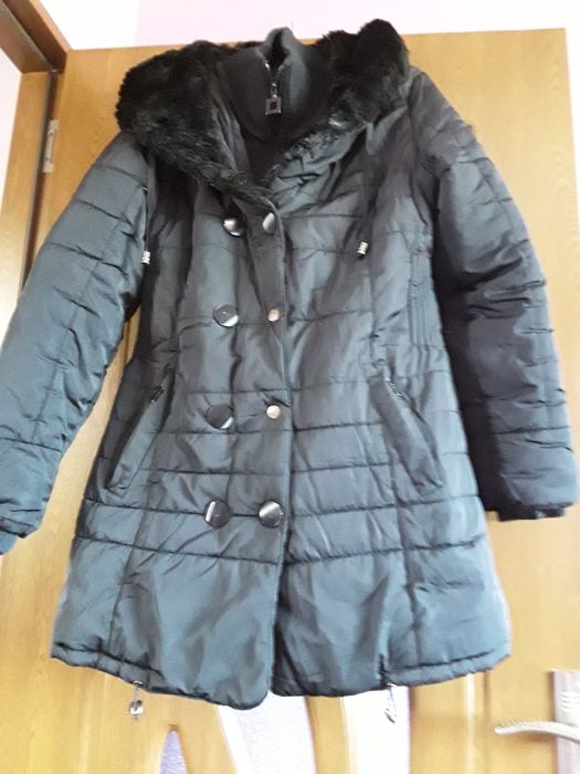 Vând Geacă Damă cu Glugă si Blăniță Mărimea XL