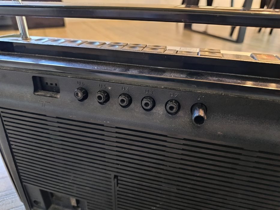 Radio casetofon Grunding