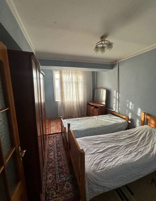 Продается 4х комнатная ул.Бобура