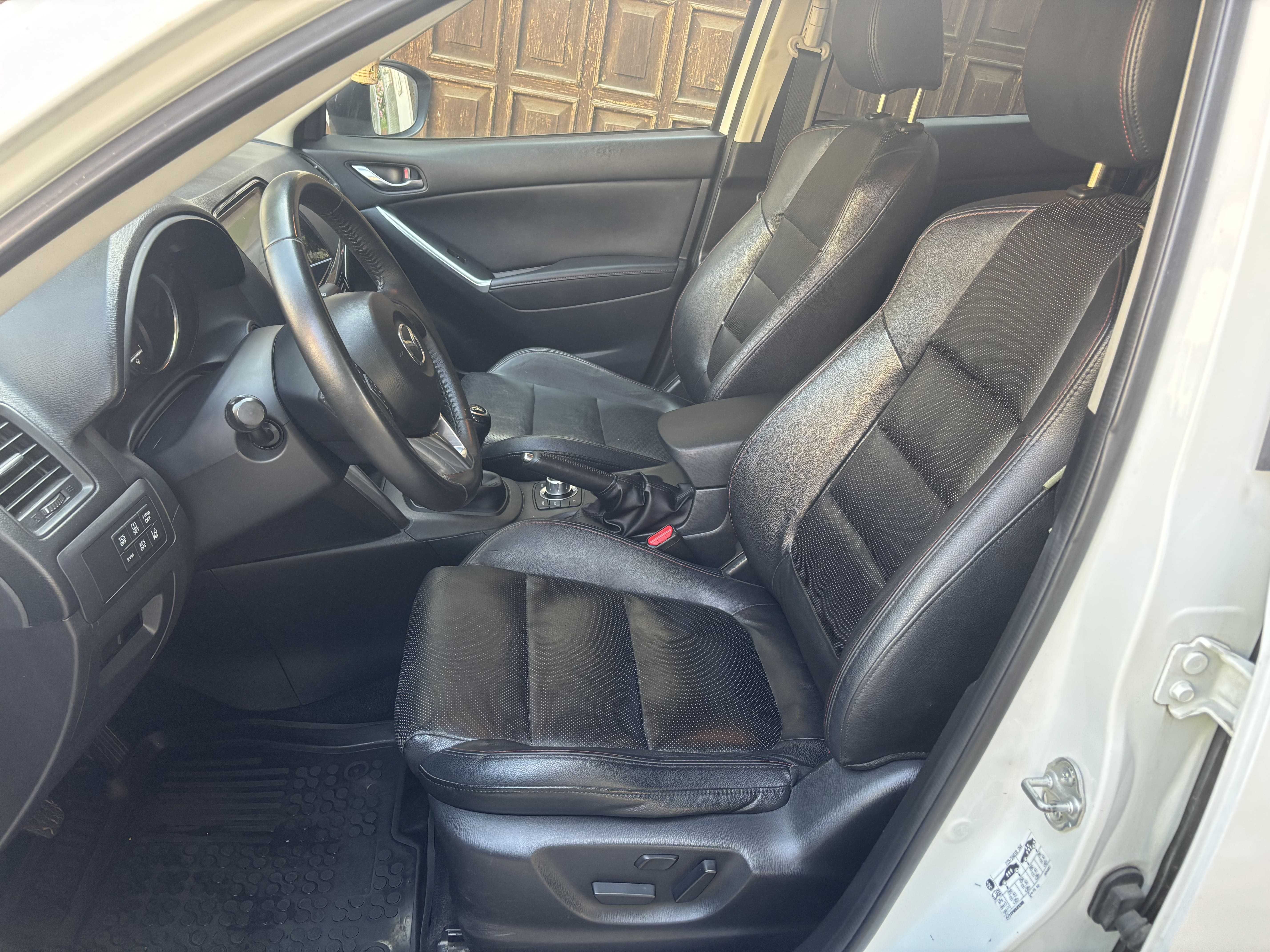 Mazda CX-5 2,2 D 175к.с.4x4/ТОП/Нова Навигация/Два компл. джанти/Кожа