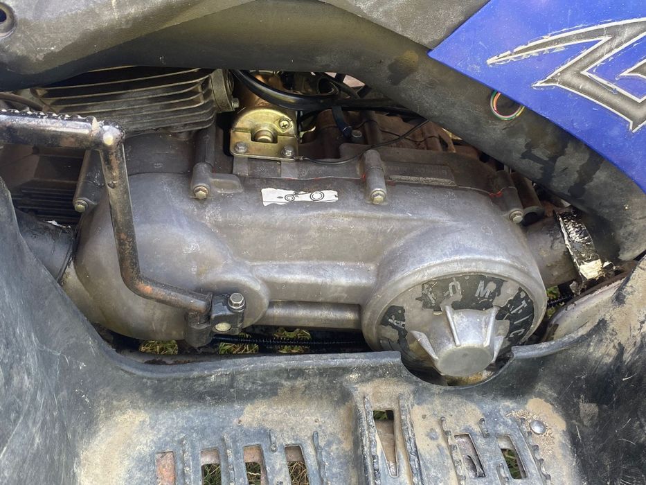 Vând Polaris Phoenix 200
Merge forte bine  
Fără defecte carburator no