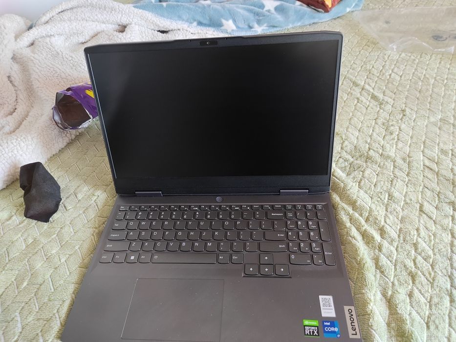Laptop gaming 4060, i7 generatia 13