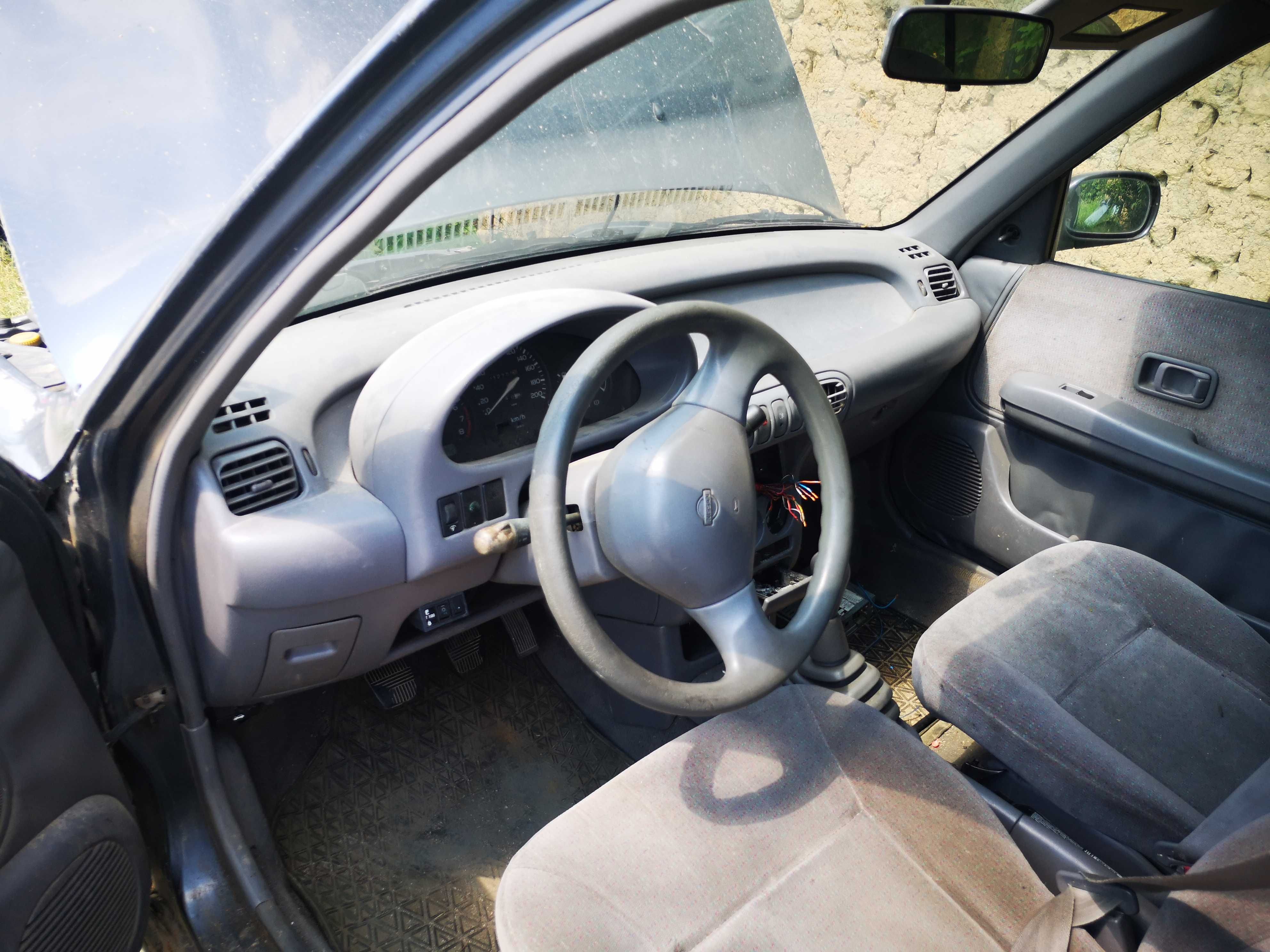 Продавам Nissan Micra/Нисан Микра К11 1.3 на части.