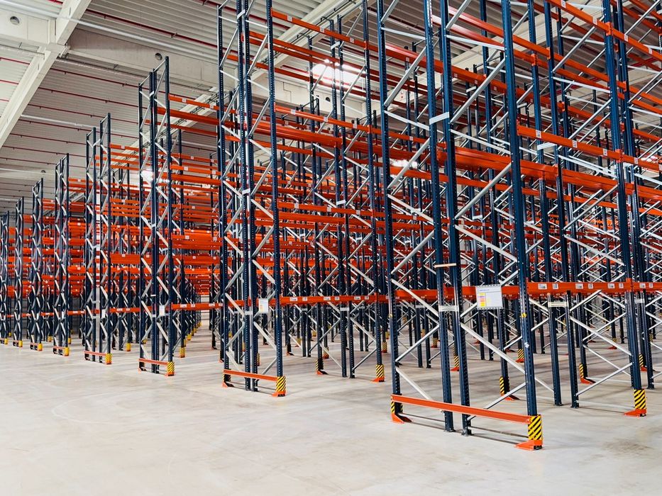 Rafturi metalice imdustriale 2,7 m sau 3,6 m lungime 3000-4000 kg etaj