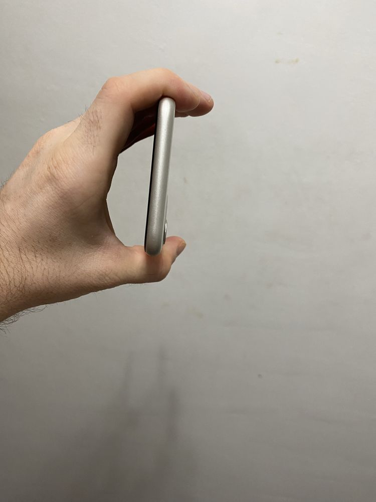 Vand iphone 11 fullbox