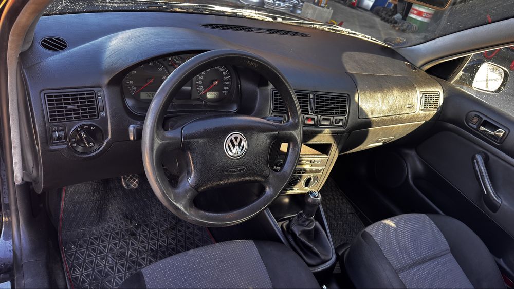 Vand Golf 4 2002