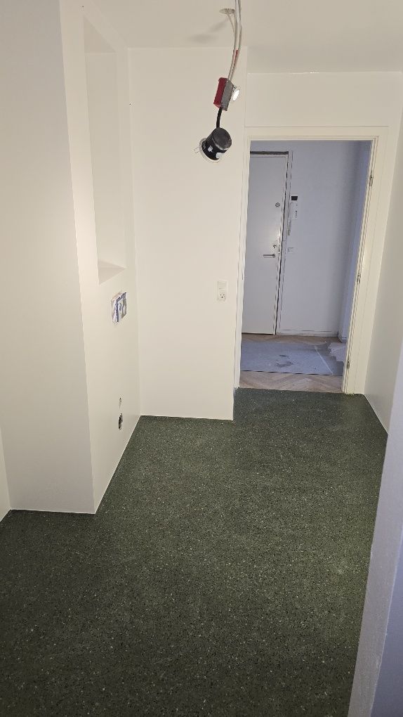 Renovări totale parchet,gresie,faianță,glet,rigips,var montaj uși