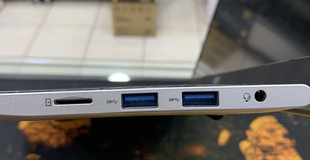 Перечисления есть ноутбук Noutbuk Acer aspire 3