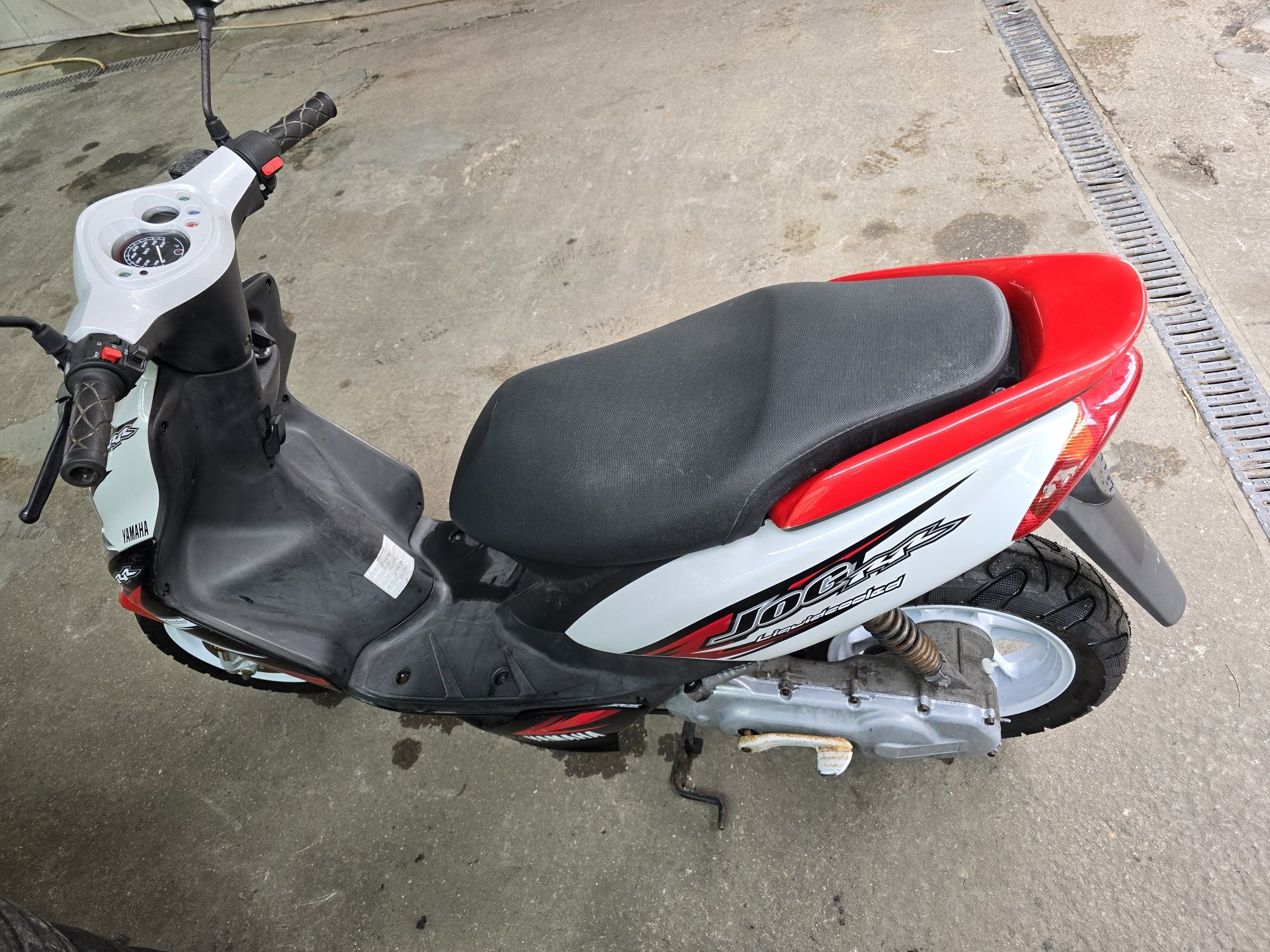 Продавам Yamaha jog RR