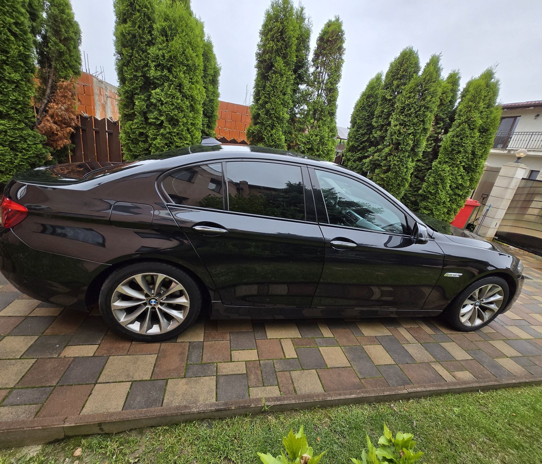 Bmw 520 pachet Modern/din 2015 2.0 184 Cp/Posibilitate rate cu avans o