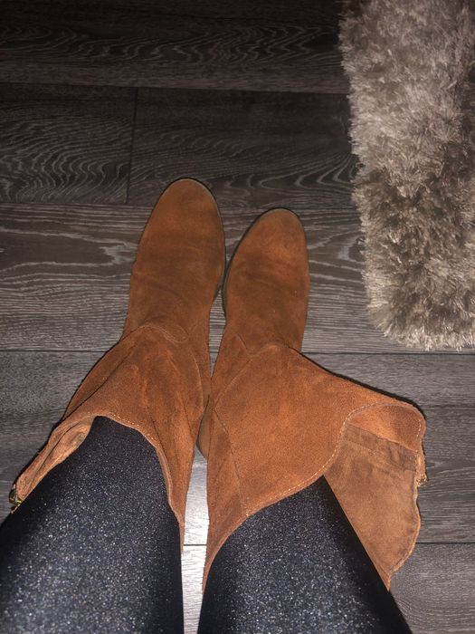 Ghete piele întoarsă Bershka