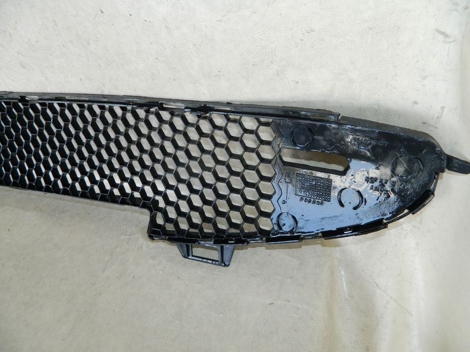 Grila intre proiectoare Peugeot 206, 2002, 2003, 2004, 2005, 2006, ,  cod origine OE 9648292477