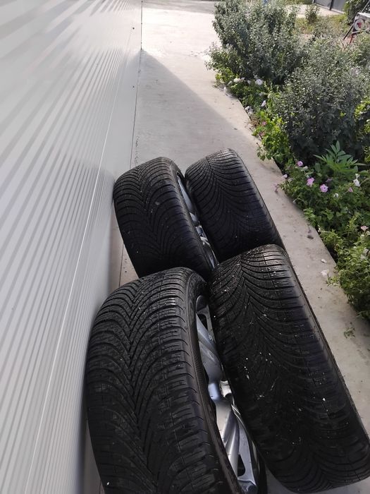 Jante 17 Cauciucuri 225 50 17   folosite 2 luni