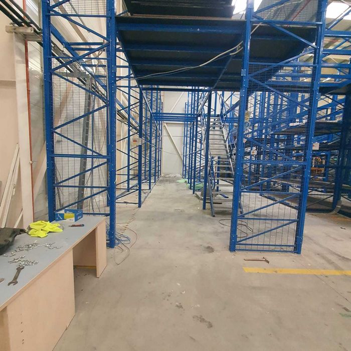 Rafturi industriale cu mezanin  -Demontate