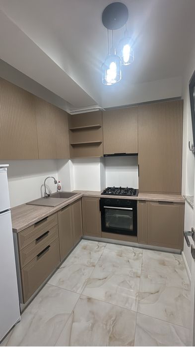 Inchiriez apartament in bloc nou(Dental Clinic)