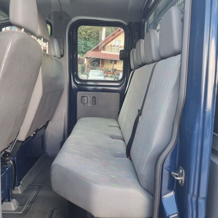 Vand vw crafter 2.5 tdi top.7 locuri.6+1 trepte