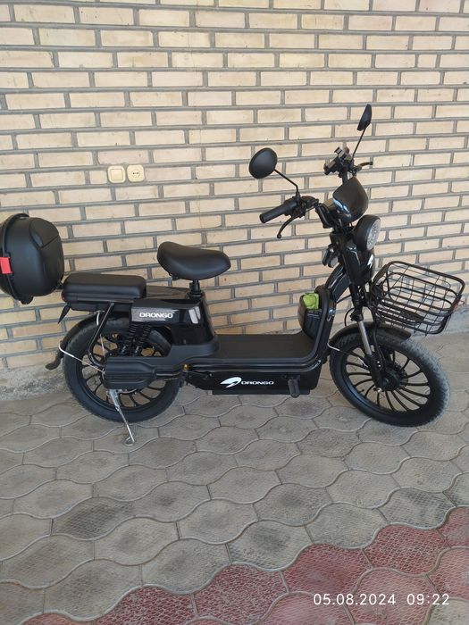 СРОЧноПродаю Скутор "Дронго" в отличном состоянии  в связи с переездом