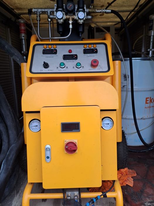 Vand afacere la cheie - Spuma Poliuretanica