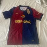 tricou barcelona x travis scott